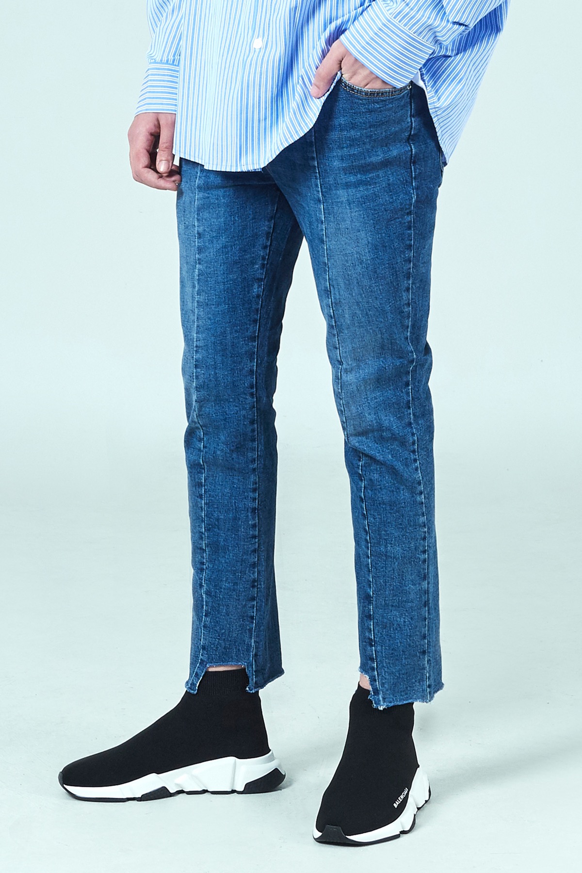 IMBALANCE CROPPED JEANS
